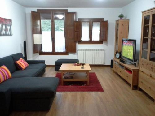 APARTAMENTO FONTELLAS-AYERBE in Ayerbe APARTAMENTO FONTELLAS-AYERBE in Ayerbe