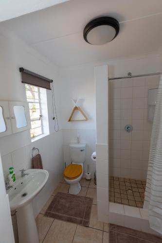 Bathroom, Kransplaas - Springbok Cottage in Kransplaas Bathroom, Kransplaas - Springbok Cottage in Kransplaas