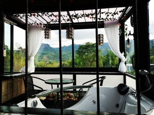 Keeree Loft Resort คีรีลอฟท์รีสอร์ท in Thong Pha Phum Keeree Loft Resort คีรีลอฟท์รีสอร์ท in Thong Pha Phum