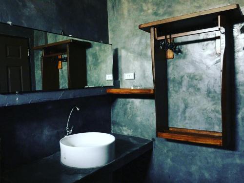 Keeree Loft Resort in 통파품 Keeree Loft Resort in 통파품