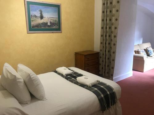 Fantastic central 3 double bedrooms 2 bathrooms garden apartment sleeps 6 - image 6