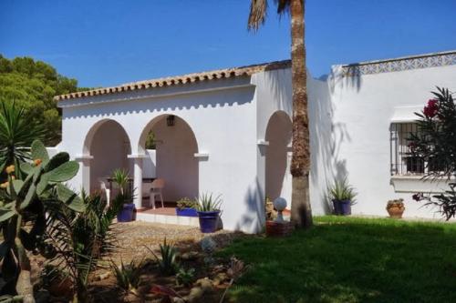 Létesítmények, Finca Malyma with 2 villas and 1 apartment, beach front 10,000m2 botanic garden in Zahora Létesítmények, Finca Malyma with 2 villas and 1 apartment, beach front 10,000m2 botanic garden in Zahora