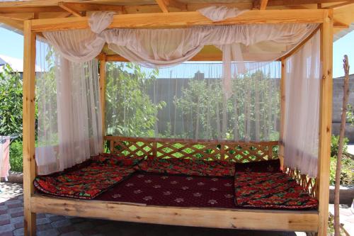 Garden, Guest House EtnoDom in Jalal-Abad Garden, Guest House EtnoDom in Jalal-Abad