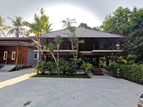 Nao Ta Chuang in Thung Song Nao Ta Chuang in Thung Song