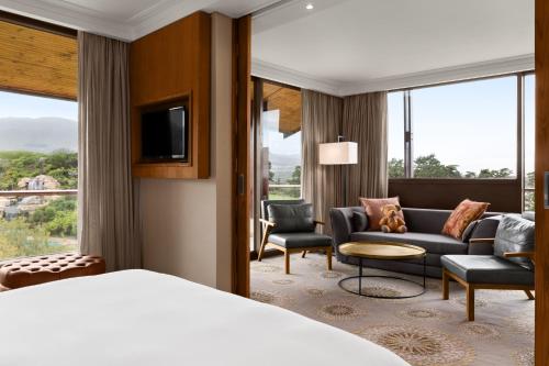 Arabella Hotel, Golf and Spa in Hermanus Arabella Hotel, Golf and Spa in Hermanus