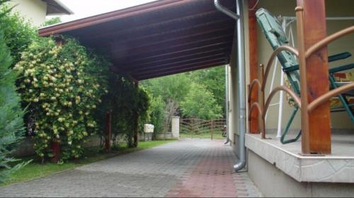 Orsolya Nyaralohaz in Balatonszarszo Orsolya Nyaralohaz in Balatonszarszo
