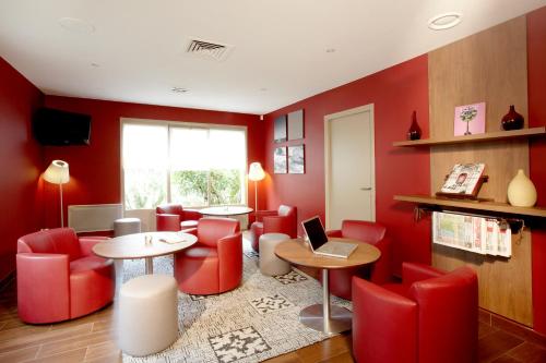 Паб/Коктейль-бар, Campanile Biarritz Hotel in Біарріц Паб/Коктейль-бар, Campanile Biarritz Hotel in Біарріц