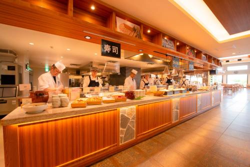 餐廳, 洞爺湖萬世閣湖畔露台飯店 (Toyako Manseikaku Hotel Lakeside Terrace) in 豐浦 餐廳, 洞爺湖萬世閣湖畔露台飯店 (Toyako Manseikaku Hotel Lakeside Terrace) in 豐浦