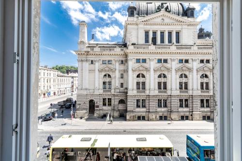 Opera House Apartment 2 in Lviv Opera House Apartment 2 in Lviv