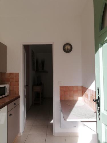 Au Sabluline chambres d'hôtes gîtes (Au Sabluline chambres d'hotes gites) in Draguignan Au Sabluline chambres d'hôtes gîtes (Au Sabluline chambres d'hotes gites) in Draguignan