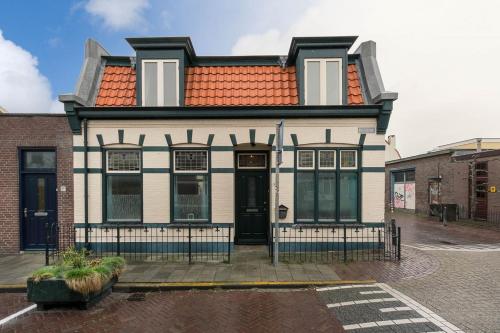 Oosterhouse in Zandvoort Oosterhouse in Zandvoort
