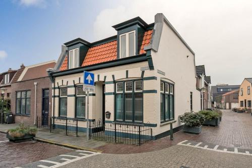 Exterior view, Oosterhouse in Zandvoort Exterior view, Oosterhouse in Zandvoort