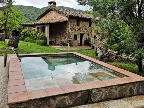 Piscina, Mas Violella allotjament rural in Sant Joan Les Fonts Piscina, Mas Violella allotjament rural in Sant Joan Les Fonts