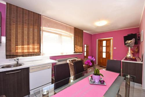 Apartments and Rooms Branka in โนวิกราด Apartments and Rooms Branka in โนวิกราด