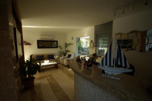 大堂, 達利安羅塔酒店 (Dalyan Rota Hotel) in 基德爾 大堂, 達利安羅塔酒店 (Dalyan Rota Hotel) in 基德爾