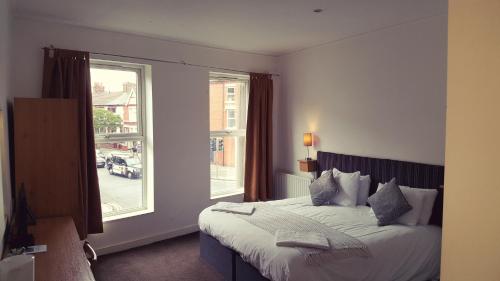 This photo about Snooze shared on HyHotel.com