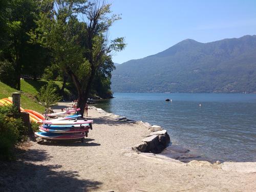 Beach, Green Hill Property in Besozzo Beach, Green Hill Property in Besozzo