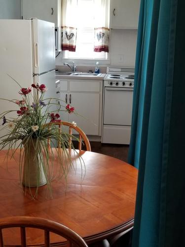 在meiguo.com看到的The Cottage Resort的介绍图片