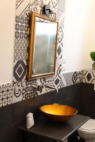 Bathroom, aroma - Neapolitan BnB in Palma Campania Bathroom, aroma - Neapolitan BnB in Palma Campania