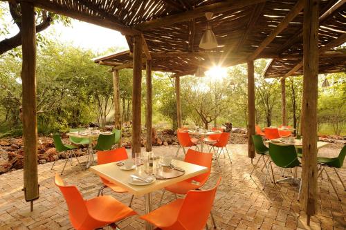 Altan/terrasse, Etosha Village in Outjo Altan/terrasse, Etosha Village in Outjo