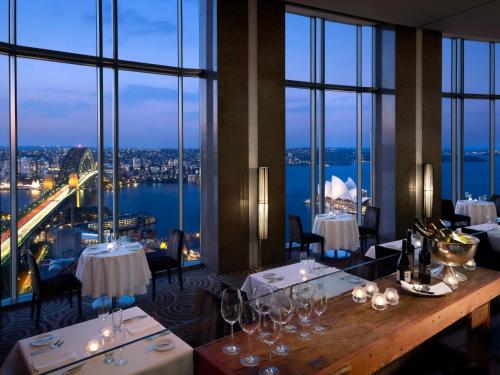 Restoran, Shangri-La Sydney in Circular Quay Restoran, Shangri-La Sydney in Circular Quay