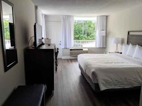 在meiguo.com看到的Lakefront Terrace Resort的介绍图片