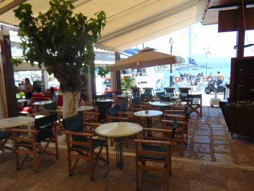 Polyxeni Hotel in بيثاجوريو Polyxeni Hotel in بيثاجوريو