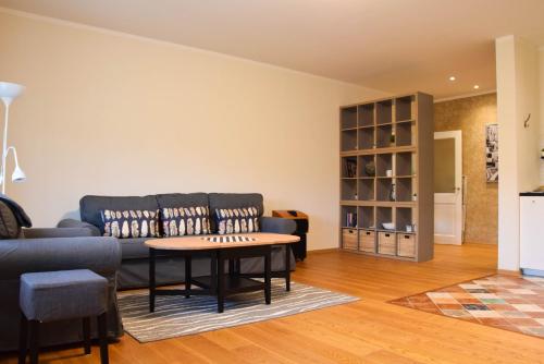 Roses apartament in Birini Roses apartament in Birini