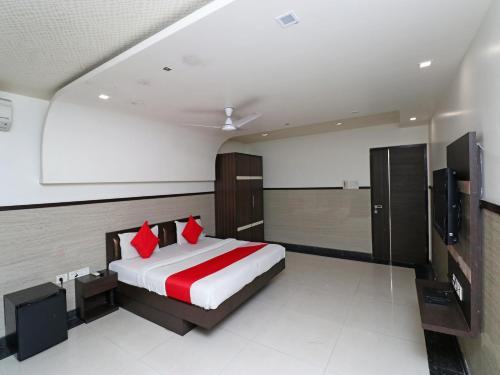 This photo about OYO Premium Swaroop Nagar shared on HyHotel.com