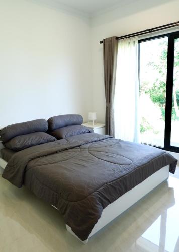Moment Villa near Maribaya Park Moment Villa near Maribaya Park