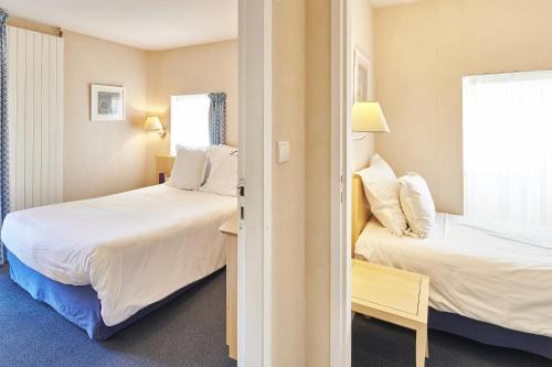 Hotel Vacances Bleues Villa Caroline in La Baule Hotel Vacances Bleues Villa Caroline in La Baule