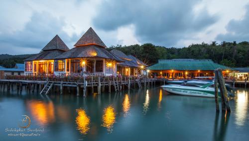 Buitenkant, Salakphet Resort in Salak Phet Bay Buitenkant, Salakphet Resort in Salak Phet Bay