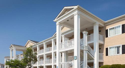 This photo about Harbour Lights Resort shared on HyHotel.com