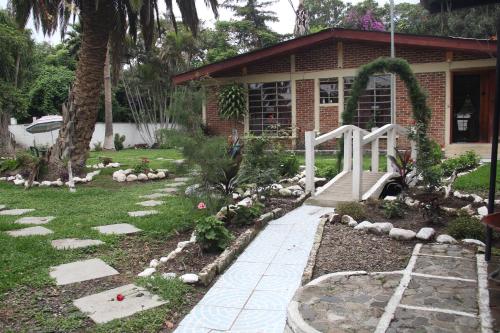 Hotel Hostal Dulces Sueños