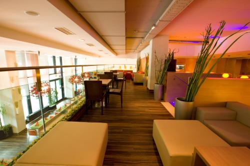 Bar/lounge, Ibis Hotel Wien Messe in Vienna Bar/lounge, Ibis Hotel Wien Messe in Vienna