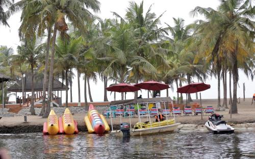 Plaj, Maaha Beach Resort in Dixcove Plaj, Maaha Beach Resort in Dixcove