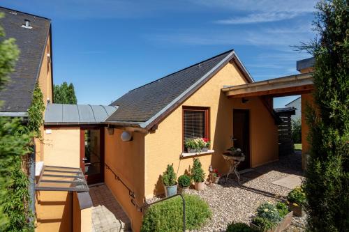 Ulaz, Little house on the prairie in Findel Ulaz, Little house on the prairie in Findel