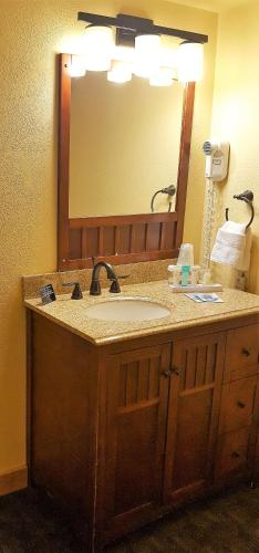 在meiguo.com看到的Rock Creek Resort的介绍图片