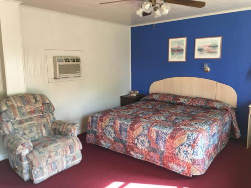 This photo about Azure Hills Inn and Suites shared on HyHotel.com