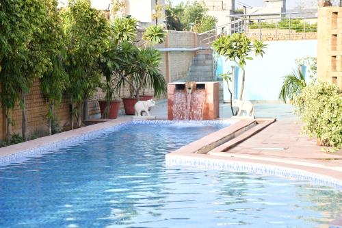 Piscina, Ranjit Villas in Heir Piscina, Ranjit Villas in Heir