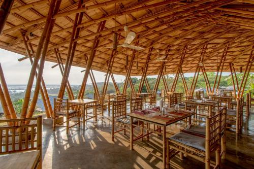 Restoran, Hanchey Bamboo Resort in Kampong Cham Restoran, Hanchey Bamboo Resort in Kampong Cham