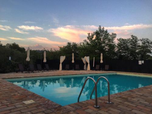 Swimming pool, Campidoglio Bed and Breakfast in Falerone Swimming pool, Campidoglio Bed and Breakfast in Falerone