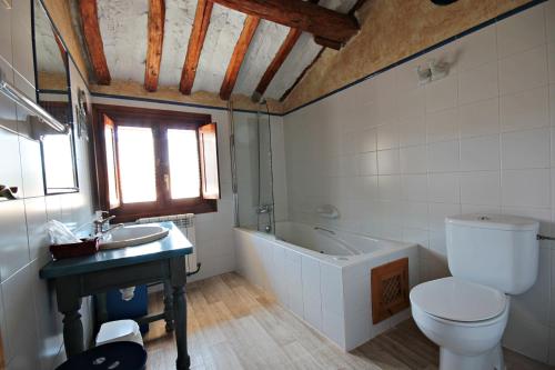 This photo about Casa Rural Tila shared on HyHotel.com