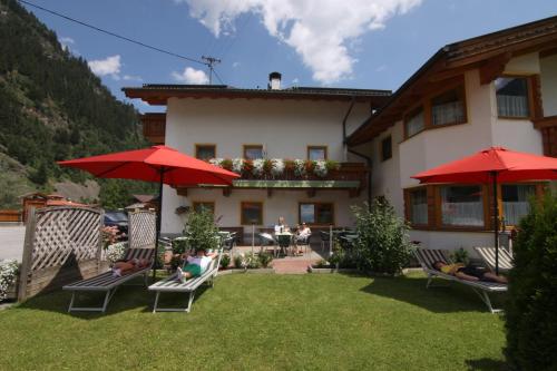Bejárat, Alpenpension Elferblick in Milders Bejárat, Alpenpension Elferblick in Milders