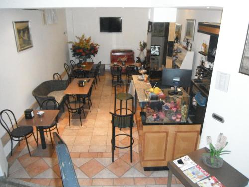 Bar/lounge, Hotel Renato in Sesto San Giovanni Bar/lounge, Hotel Renato in Sesto San Giovanni