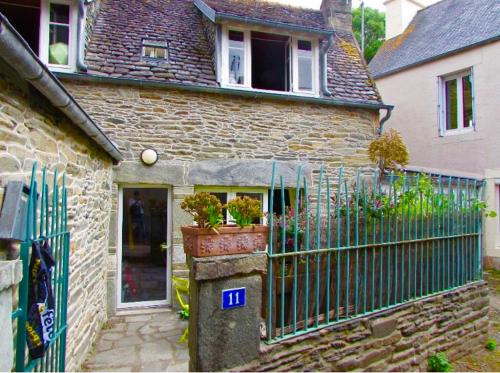 入口, Ker Iliz in 路基克亞 入口, Ker Iliz in 路基克亞