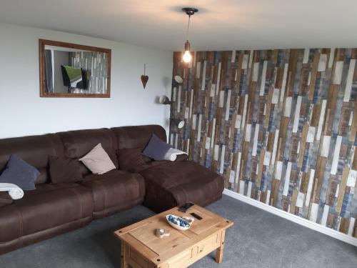 Sunny Lynn in Oldham Sunny Lynn in Oldham