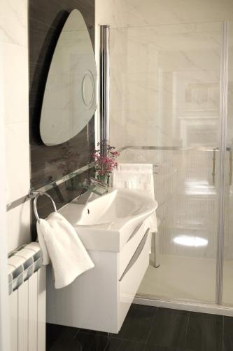 Baño, Apartamento Ravachol Pontevedra ciudad in Pontevedra Baño, Apartamento Ravachol Pontevedra ciudad in Pontevedra