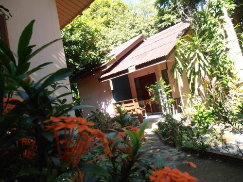 アオナン グリーン パーク バンガロウ6