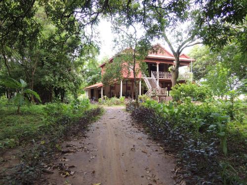Entrance, Arun Mekong Guesthouse in Kbal Kaoh Entrance, Arun Mekong Guesthouse in Kbal Kaoh